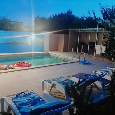 Apartment Large Duje Kastela