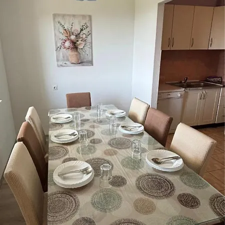 Апартаменты Large Duje Каштела